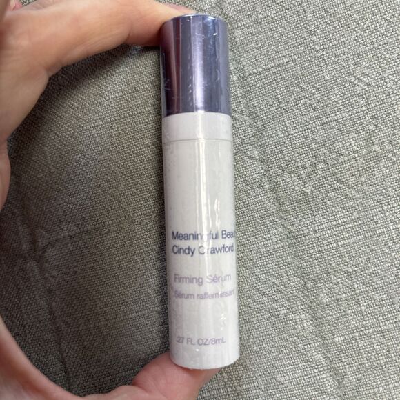 Meaningful Beauty Cindy Crawford Glowing serum 8mL .27 FL OZ. New - Picture 1 of 3
